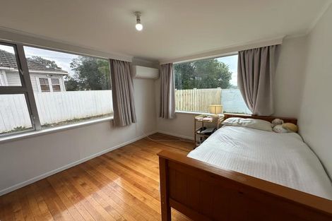 Photo of property in 26 Waimana Avenue, Northcote Point, Auckland, 0627