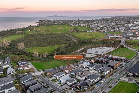 Photo of property in 7 Luff Place, Long Bay, Auckland, 0630