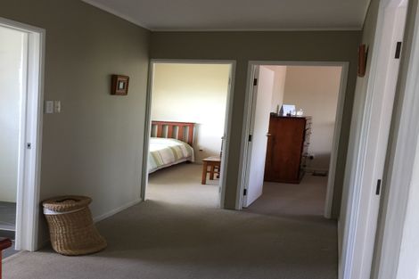 Photo of property in 15 Ashcroft Avenue, Mangere Bridge, Auckland, 2022