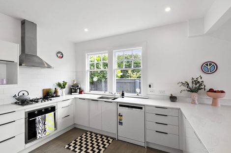 Photo of property in 94 Upland Road, Kelburn, Wellington, 6012