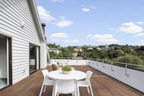 Photo of property in 4 Rimu Road, Kelburn, Wellington, 6012