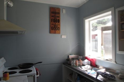 Photo of property in 74 Kilbirnie Crescent, Kilbirnie, Wellington, 6022