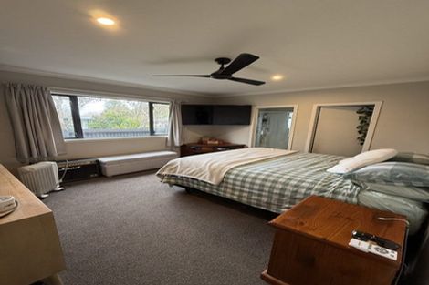 Photo of property in 23a Howard Road, Taradale, Napier, 4112