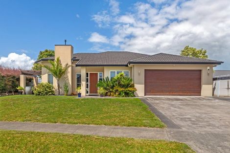 Photo of property in 11 Charteris Rise, Riverdale, Gisborne, 4010