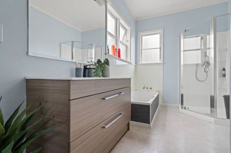 Photo of property in 4 Hosking Place, Masterton, 5810