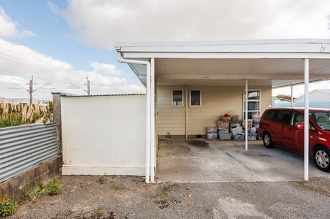 Photo of property in 1/24 Palliser Place, Milson, Palmerston North, 4414