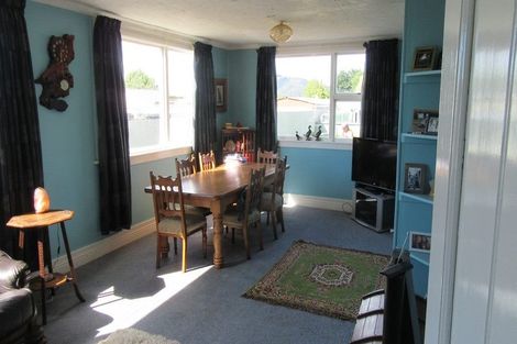 Photo of property in 15 Coronation Street, Waimate, 7924