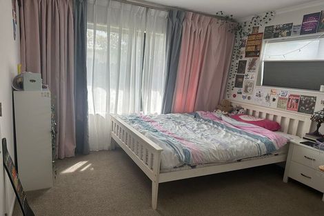 Photo of property in 59 Frank Nobilo Drive, Golflands, Auckland, 2013