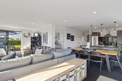 Photo of property in 39 Ballintoy Park Drive, Welcome Bay, Tauranga, 3175