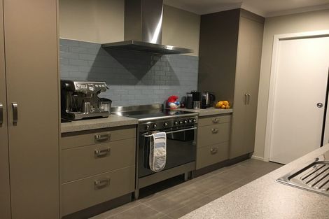 Photo of property in 10 Bradwell Crescent, Halswell, Christchurch, 8025