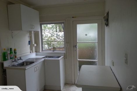 Photo of property in 1/7 Keldale Place, Forrest Hill, Auckland, 0620