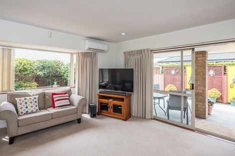 Photo of property in 96 Cedar Drive, Paraparaumu Beach, Paraparaumu, 5032