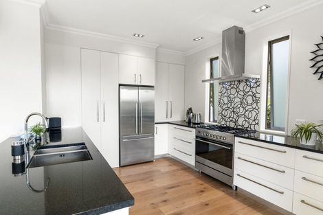 Photo of property in 89a Beach Haven Road, Beach Haven, Auckland, 0626