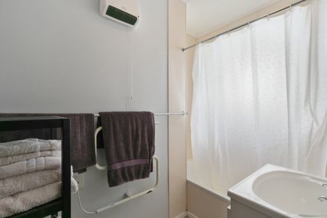 Photo of property in 252a Wellington Road, Wainuiomata, Lower Hutt, 5014