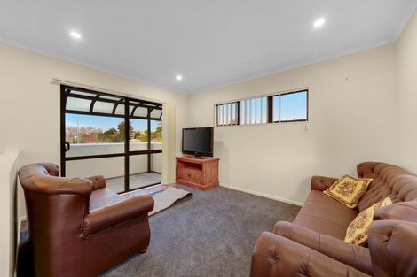 Photo of property in 8 Omana Road, Papatoetoe, Auckland, 2025