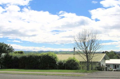 Photo of property in 70 Te Hatepe Avenue, Taupo, 3330