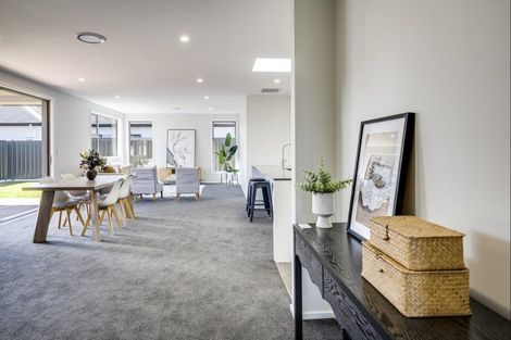 Photo of property in 18 Whangaehu Place, Te Awa, Napier, 4110