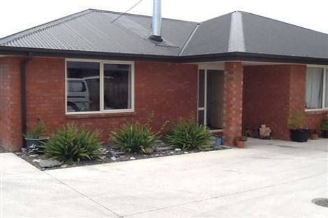 Photo of property in 146b High Street, Oxford, 7430