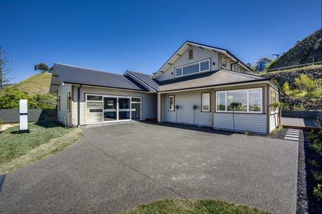 Photo of property in 71 Oak Road, Poraiti, Napier, 4112