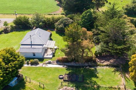 Photo of property in 17 Hekeao Road, Surrey Hills, Ashburton, 7778