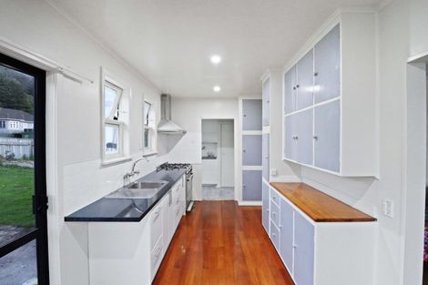 Photo of property in 11 Toomath Street, Naenae, Lower Hutt, 5011