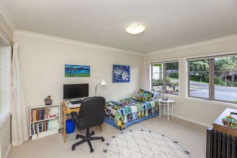Photo of property in 136 Renown Road, Raumati South, Paraparaumu, 5032