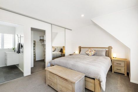 Photo of property in 1/18 Altair Place, Windsor Park, Auckland, 0632