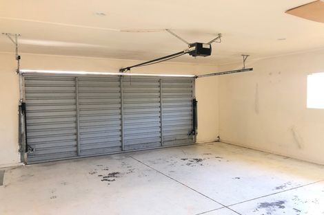 Photo of property in 93 Sturges Road, Henderson, Auckland, 0612