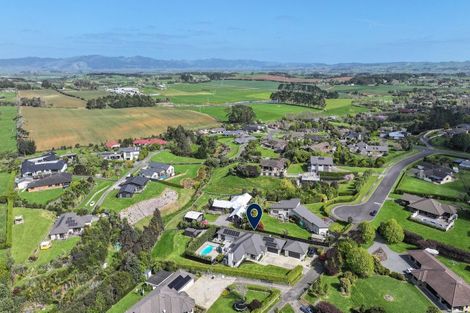 Photo of property in 12 Calderwood Close, Waiuku, 2123