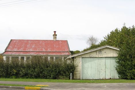 Photo of property in 17 Miro Street, Inglewood, 4330