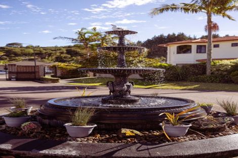 Photo of property in 2/100 Millers Road, Brookfield, Tauranga, 3110