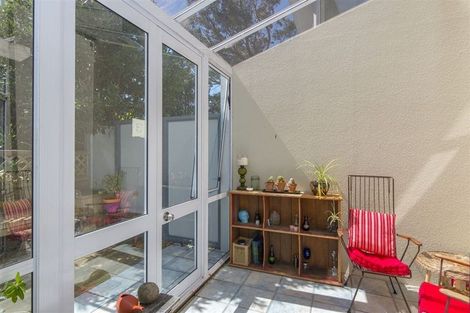 Photo of property in Fernhill Flats, 10/324 The Terrace, Te Aro, Wellington, 6011