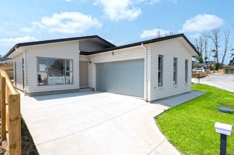 Photo of property in 5 Piccolo Court, Kumeu, 0810