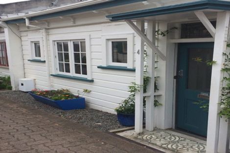 Photo of property in 3 Staunton Avenue, Mount Cook, Wellington, 6011