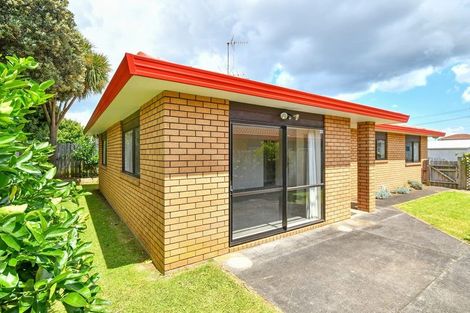 Photo of property in 3/69 Victoria Road, Papatoetoe, Auckland, 2025