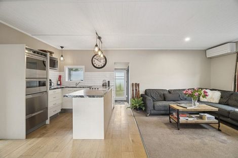Photo of property in 5 Pitau Road, Mount Maunganui, 3116
