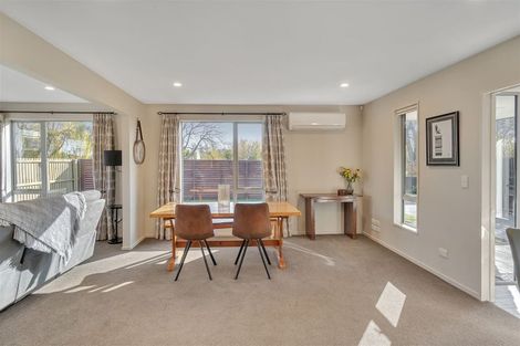 Photo of property in 104 Wainoni Road, Avondale, Christchurch, 8061