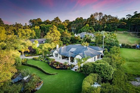 Photo of property in 7 Hobbs Road, Matakatia, Whangaparaoa, 0930