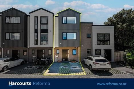 Photo of property in 17 Waru Lane, Te Atatu Peninsula, Auckland, 0610