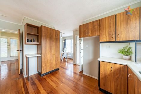 Photo of property in 4 Stamford Grove, Avalon, Lower Hutt, 5011