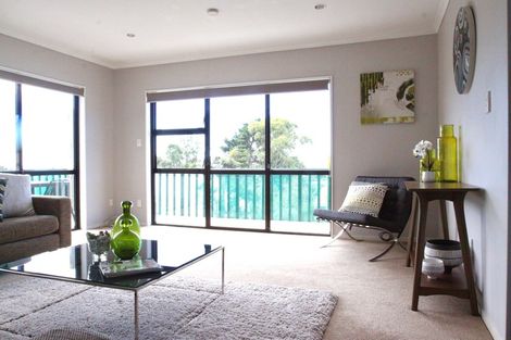 Photo of property in 42 Elliston Crescent, Stanmore Bay, Whangaparaoa, 0932