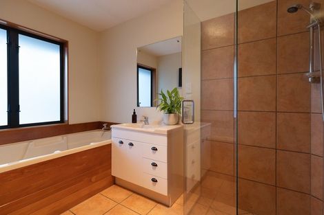 Photo of property in 17 Stagg Place, Brightwater, 7022