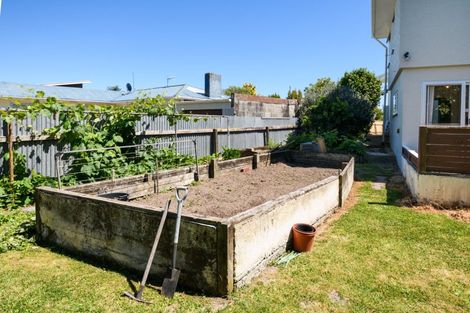 Photo of property in 33 Sheffield Street, Awapuni, Palmerston North, 4412