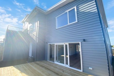 Photo of property in 23a Crosby Road, West Harbour, Auckland, 0618