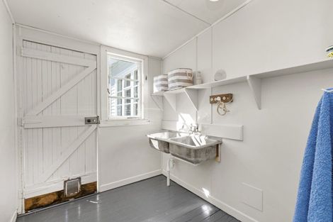 Photo of property in 112b Newton Road, Raglan, Te Mata, 3894