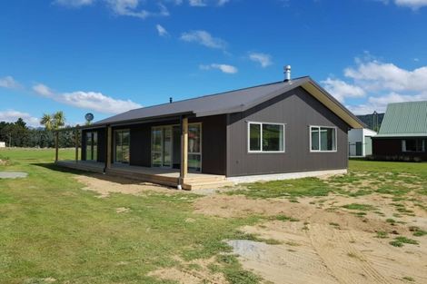 Photo of property in 24 Muriwai Drive, Manapouri, 9679