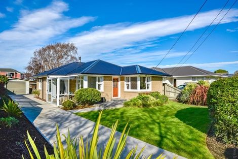 Photo of property in 30 Emlyn Place, Avondale, Christchurch, 8061
