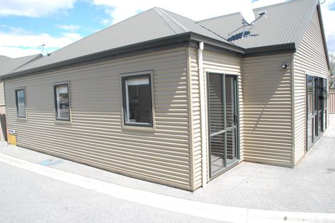 Photo of property in 8b Mckellar Court, Cromwell, 9310