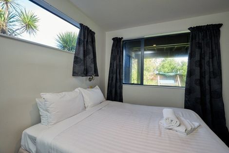 Photo of property in 17 Kotare Place, South Bay, Kaikoura, 7300