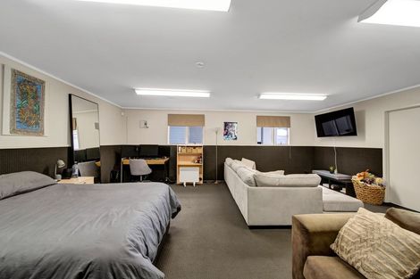 Photo of property in 11 Manawapou Road, Hawera, 4610